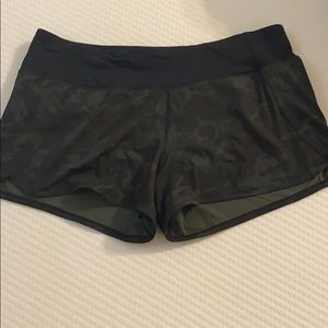 Lululemon run times short II